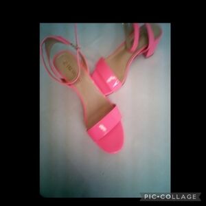 DREAM Paris pink sandals